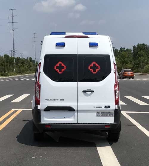 JHW5032XJH型救護(hù)車(chē)5