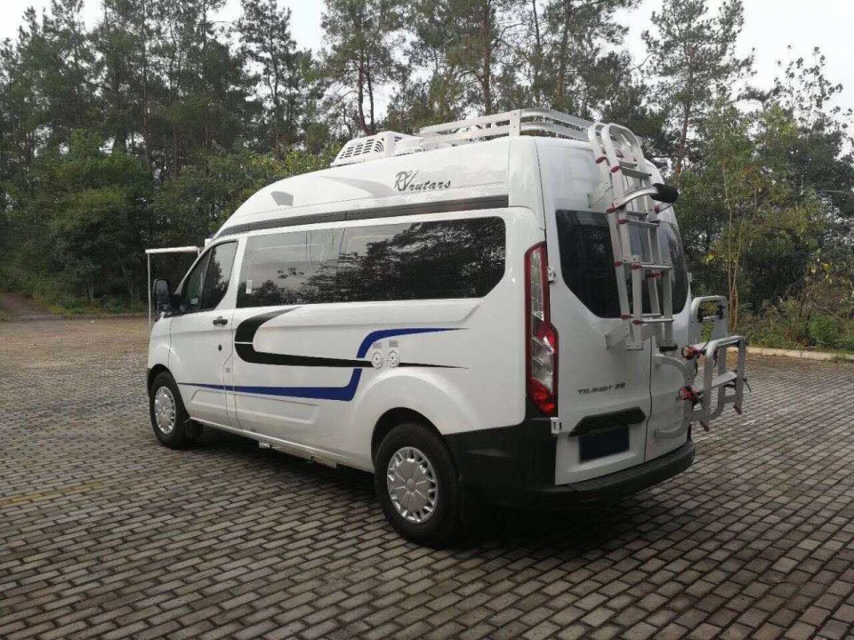 B型房車 全順房車 國產(chǎn)房車報(bào)價(jià)15271321777